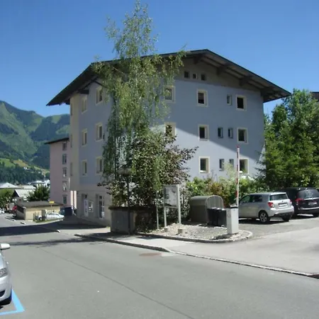 Schlafgut Küssler - 70m vom City Express Zell am See Exterior foto